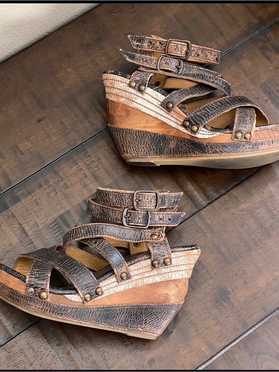 Bed Stu Shoes - Bed Stu Juliana Distressed Leather Wedges